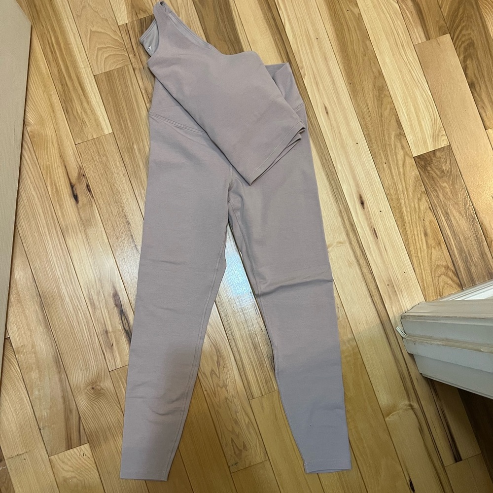Old Navy Active Blush Pink Tank & Leggings Set